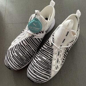 PUMA Men's Enzo Peak Sneaker, US 11, Black / White